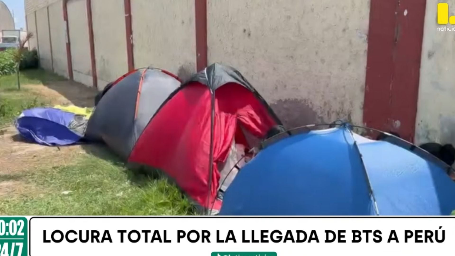 Fanáticas de BTS instalaron carpas en los exteriores del Estadio San Marcos a un mes de los conciertos en Lima. Latina.