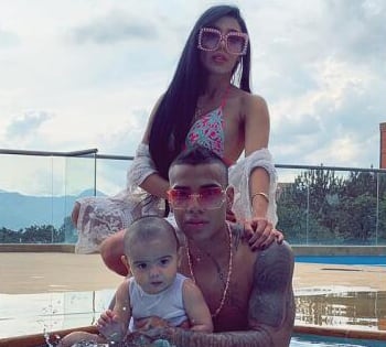 Marcela Reyes junto a DJ Exotic cuando eran pareja - crédito Redes Sociales/X