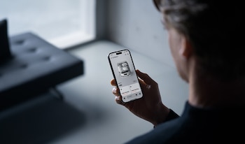 Hombre quiso conectar su robot