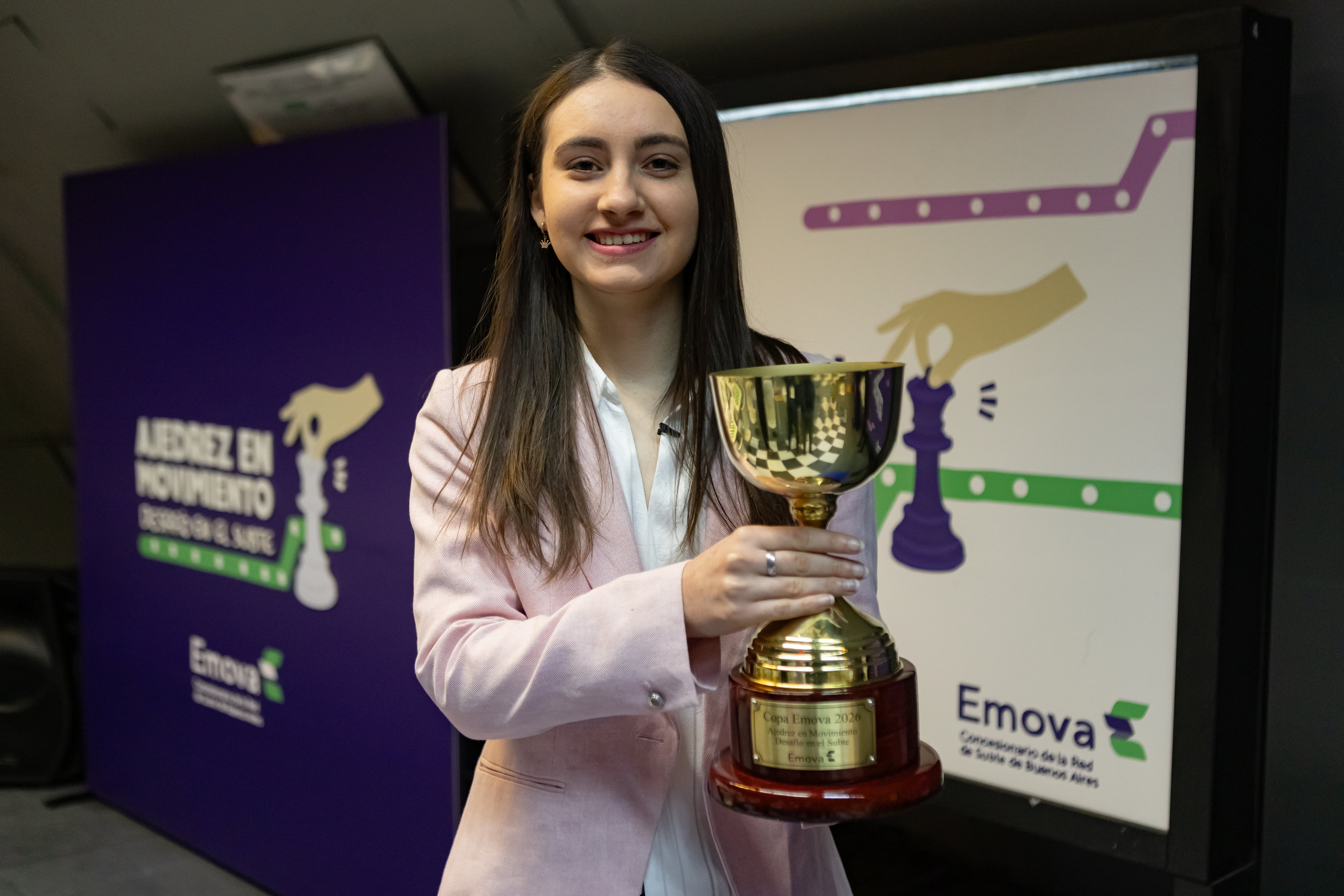 El trofeo que entregará Candela Francisco