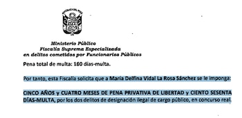 Documento oficial con el escudo de Perú que contiene texto resaltado sobre una solicitud de pena privativa de libertad y días-multa