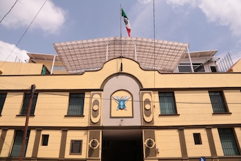 La autoridad educativa aplica medidas precautorias y abre un procedimiento administrativo contra el plantel