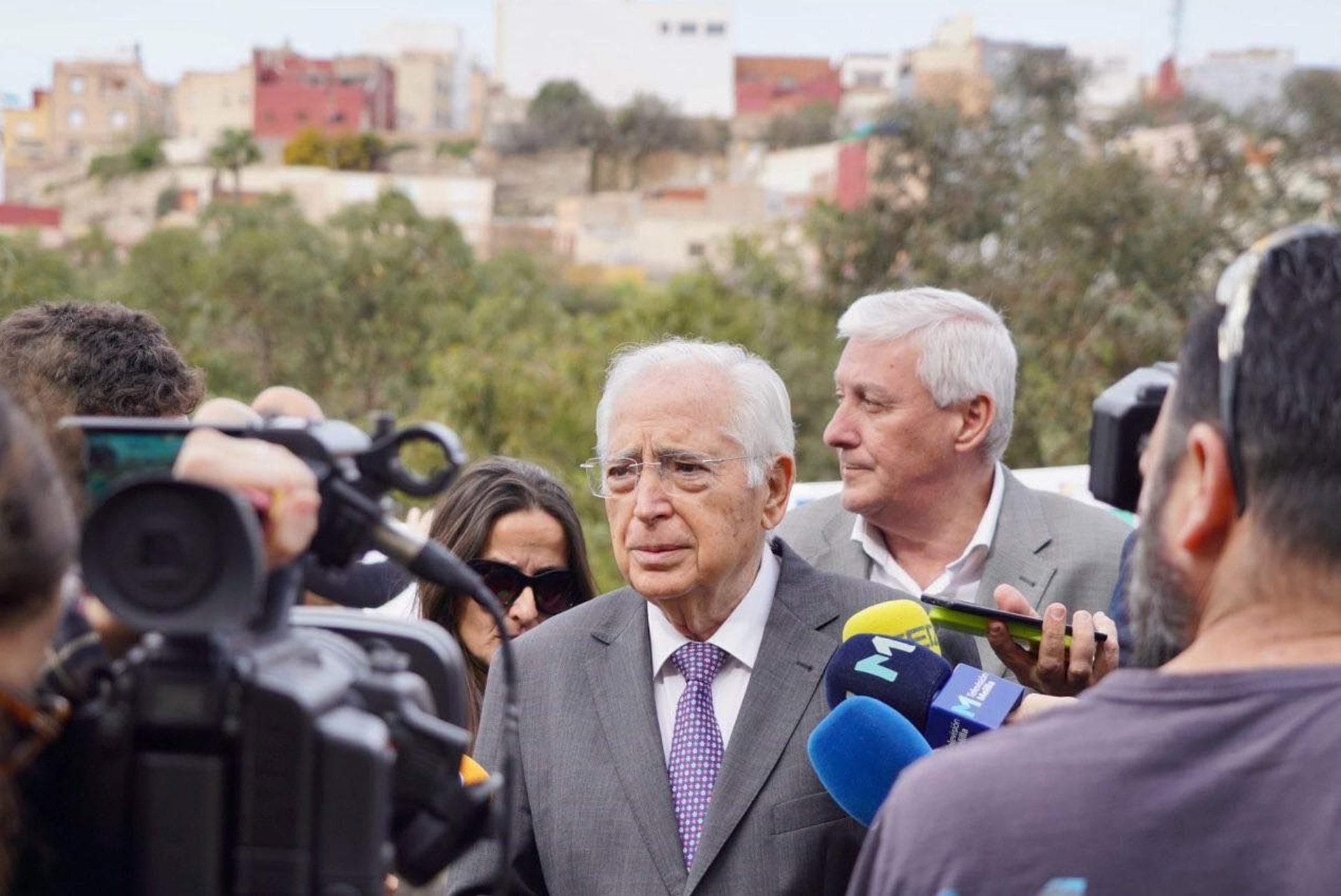 Imbroda cifra en "unas 400 como mucho" las entradas de migrantes en Melilla