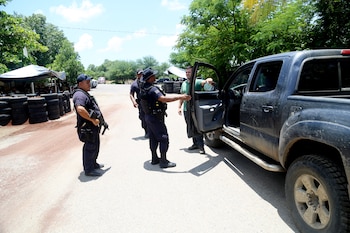 Elementos de la Policía Michoacán