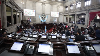 El Congreso aprueba reforma para ampliar financiamiento de institutos por cooperativa en Guatemala
