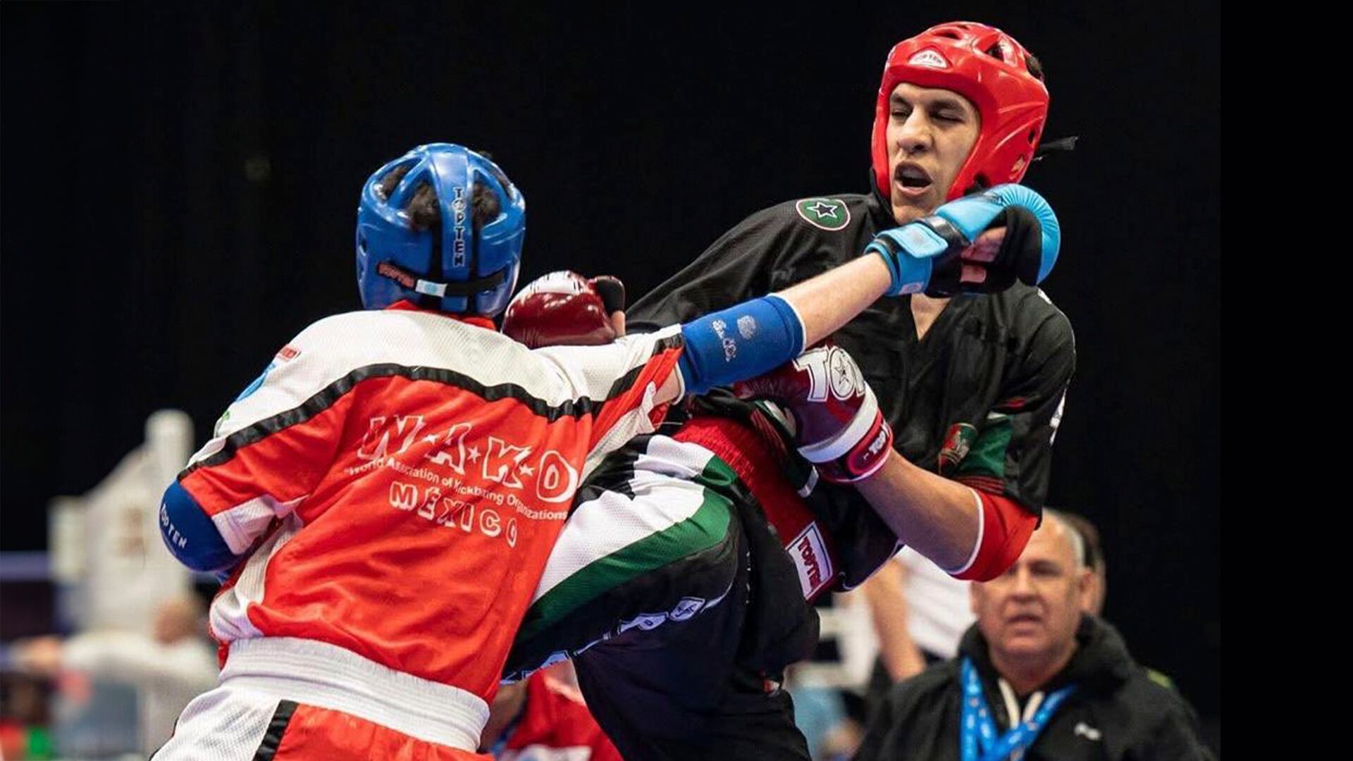El peleador mexicano Héctor Solorio conquistó este 28 de noviembre la medalla de oro en el Mundial de Kickboxing Abu Dabi 2025 en la categoría Point Fighting -94 kg, sumando su segundo título mundial tras su primer campeonato en 2021. (X: CONADE)