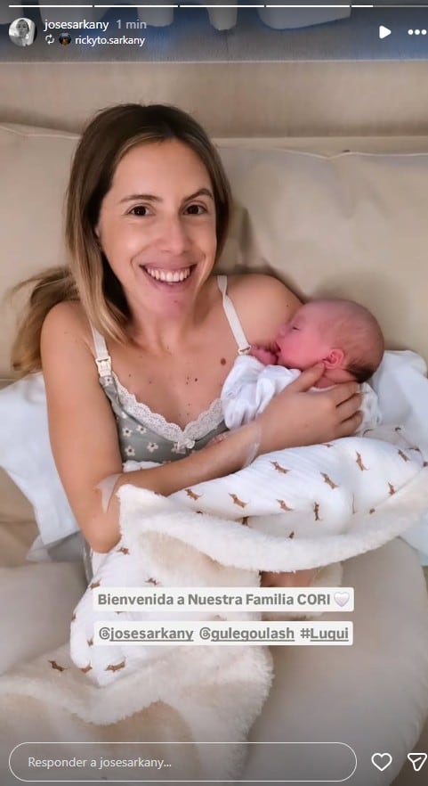 Ricky Sarkany celebró el nacimiento de Cora, su nieta (Instagram)