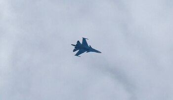Un cazabombardero Sukhoi Su-34 volando