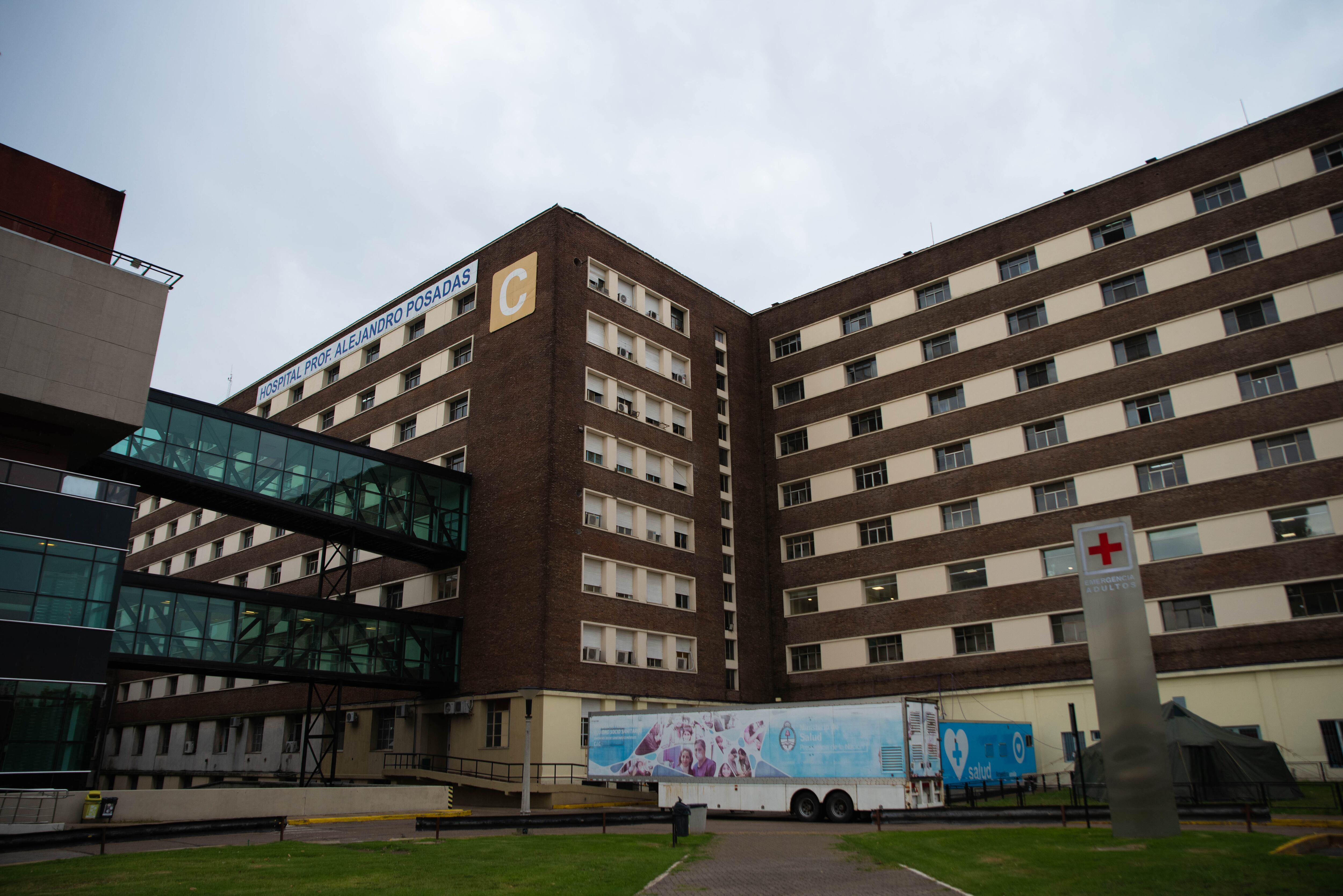 Ambos fueron trasladados a los hospitales Güemes y Posadas.