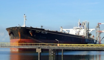 El buque petrolero Caroline Bezengi