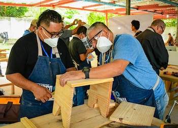 Los cursos vocacionales buscan facilitar la inserción laboral y el emprendimiento de los beneficiarios. /(Secretaría de Prensa)