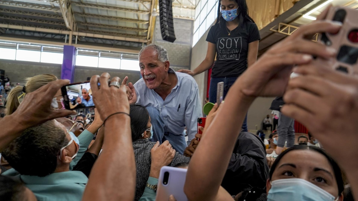 Imagen del Congreso o sede electoral en Honduras durante el conteo de votos