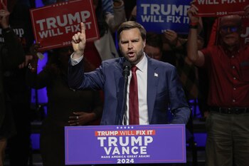 JD Vance propuso congelar el conflicto y permitir que Rusia conserve lo que tomó por la fuerza (REUTERS/Rebecca Cook/ARCHIVO)