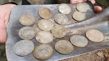 Las 17 monedas datan de