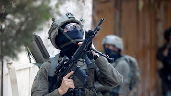 Mueren cuatro palestinos y un israelí en enfrentamientos en el norte de Cisjordania