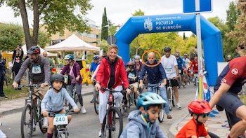 Fútbol y política: un árbitro