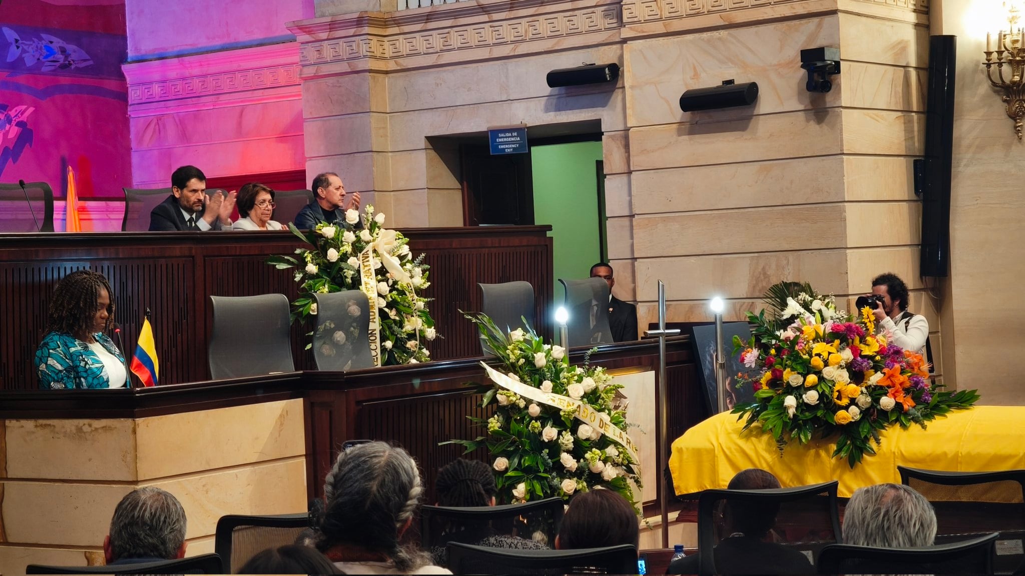 En el Salón Elíptico del Capitolio Nacional de Bogotá se realizó la cámara ardiente de la maestra Totó la Momposina, que falleció el 19 de mayo de 2026 - crédito @ViceColombia/X