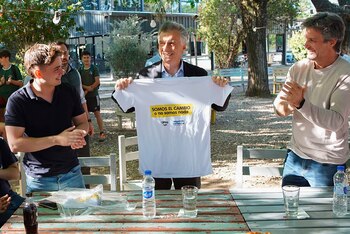 Mauricio Macri recorrió Tigre acompañado