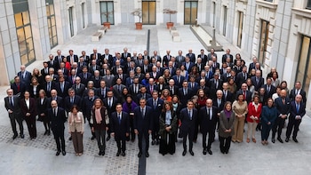 Los diplomáticos lamentan la "verticalidad"