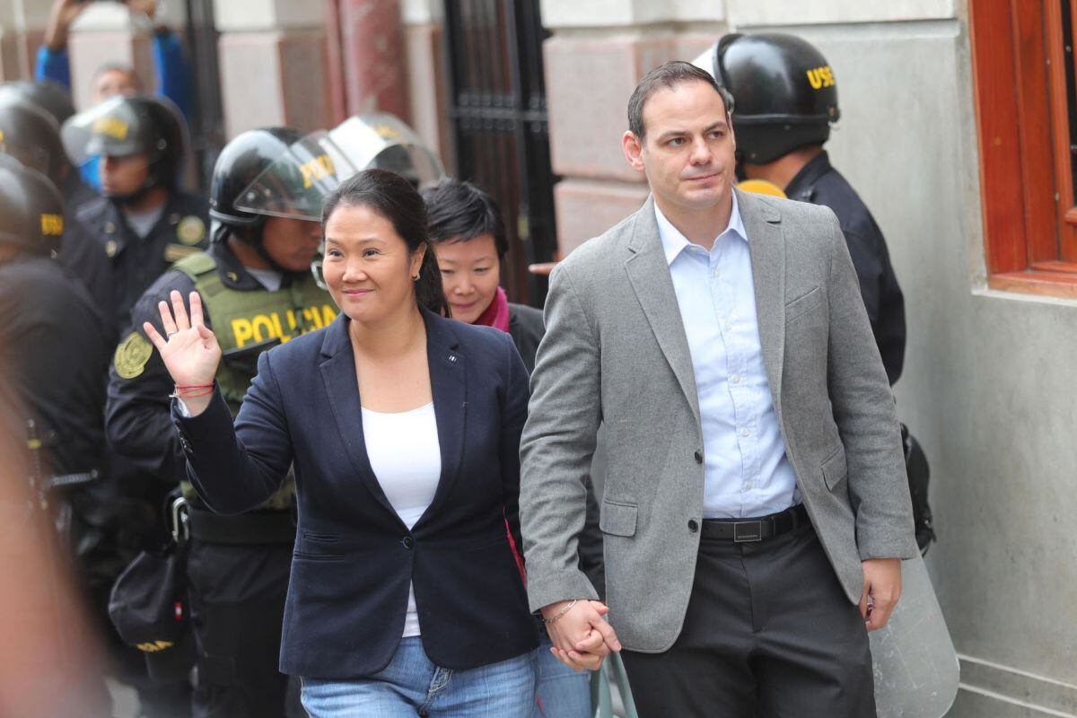 Keiko Fujimori se separa de Mark Vito en 2022.