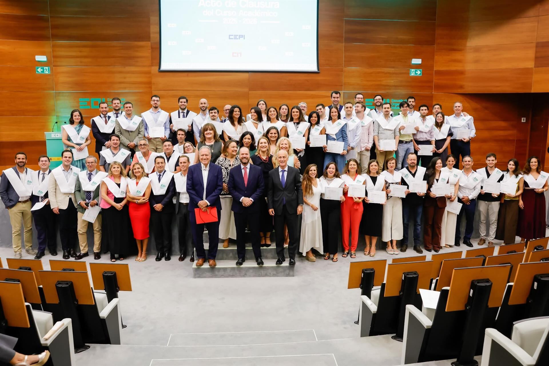 EOI clausura en Sevilla el curso académico 2025-2026