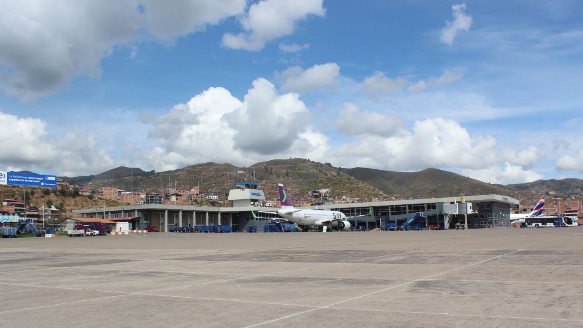 Aeropuerto del Cusco Velasco Astete presenta retrasos y postergación de vuelos por cierre de pista de aterrizaje