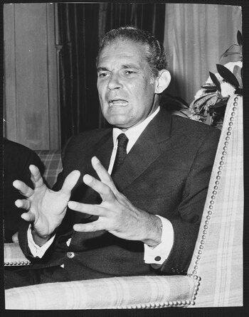 Michael Manley era el primer