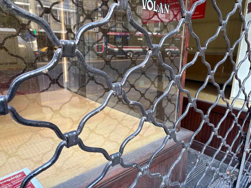 AEIHQ37QRZCTHIWBNKDXS7XMGU