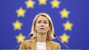 Kallas acusa a EEUU de llevar año y medio presionando a Ucrania para que se rinda ante las exigencias de Putin