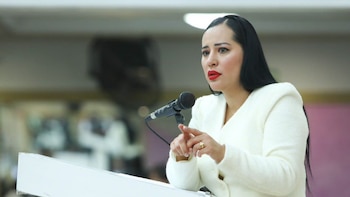 Sandra Cuevas se encuentra al