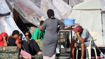 Huir de Marruecos a Ceuta por ser LGTBIQ+: “Mi exnovio está en prisión y mi madre me echó de casa”