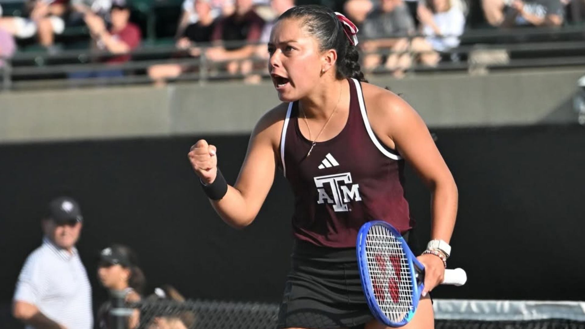 Lucciana Pérez accede a su primera final del año en el primer torneo profesional que disputa en la temporada.