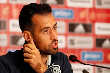 Sergio Busquets respondió a las duras críticas que hizo Van der Vaart (Foto: REUTERS)