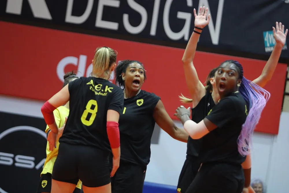 Ángela Leyva ya juega sus primeros partidos en Grecia. Crédito: AEK
