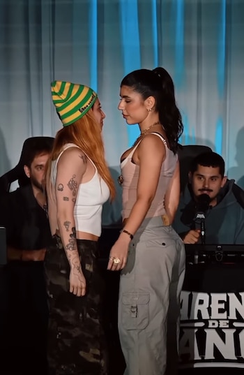 Luli González y Cami Mayan en la presentación de Parense de manos