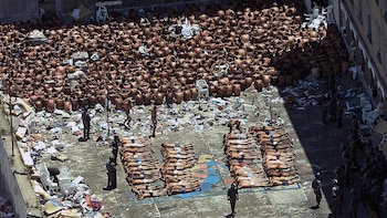 “La sangre corría escalera abajo”: la masacre de Carandiru, el mayor asesinato masivo en una cárcel de América Latina y su encubrimiento