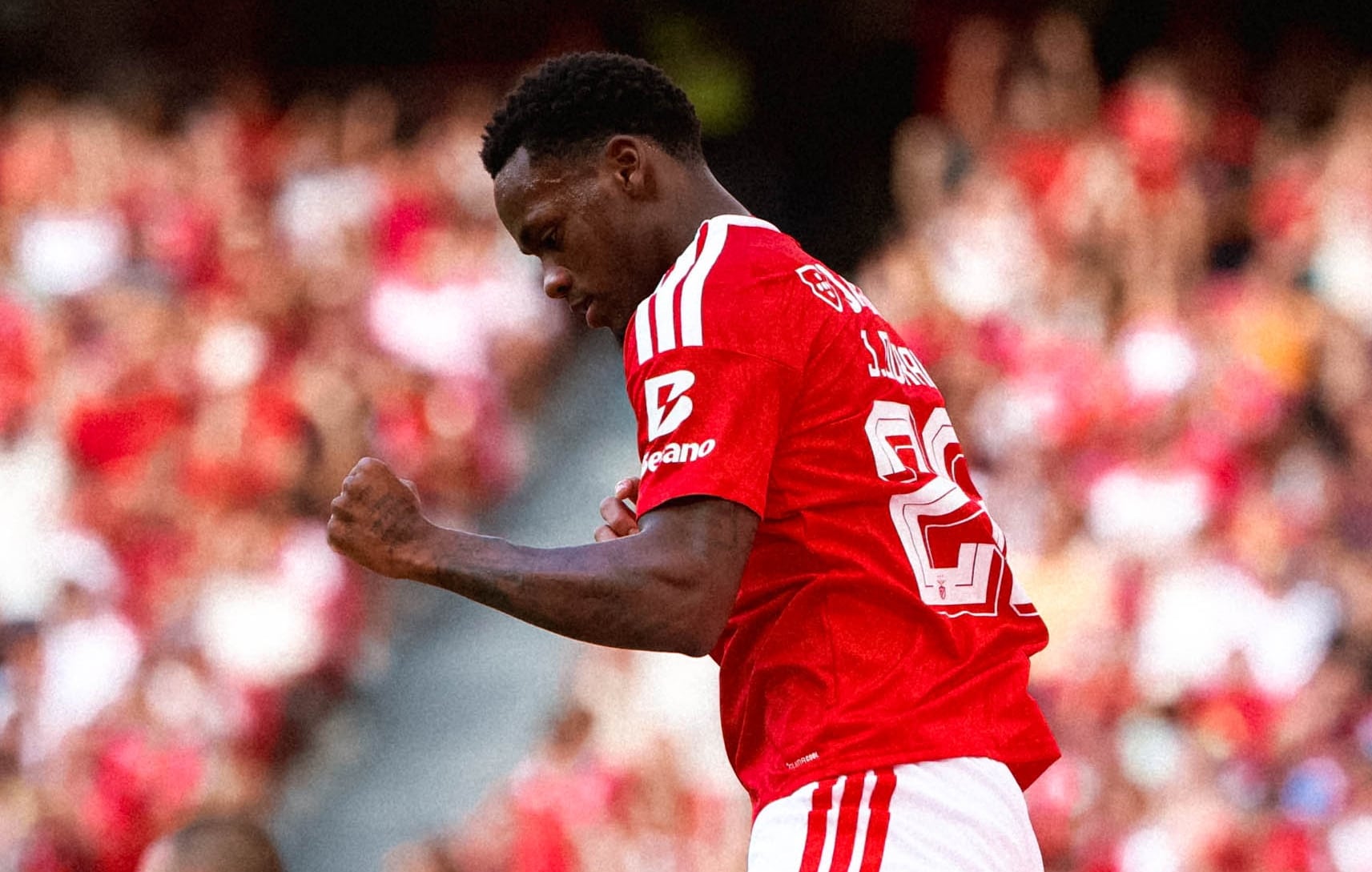 Jhón Jáder Durán debutó con el Benfica: gol y asistencia en el estadio da Luz de Lisboa