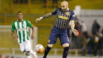 Javier Pinola, defensor de Rosario