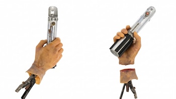 Hollywood subasta el sable de luz y la mano de Luke Skywalker de Star Wars: cuánto cuesta el combo más icónico de la saga