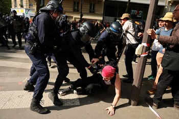 Arrestos en París durante el
