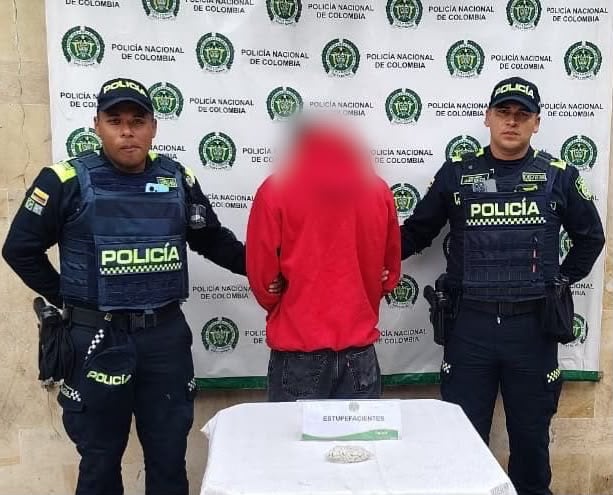 Cayó expendedor de droga en el centro de Bogotá: fue capturado con 38 cápsulas de bazuco