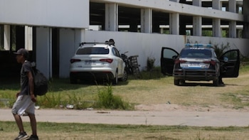 Vendía droga en un barrio de Rosario, intentó sobornar a los policías y quedó detenido