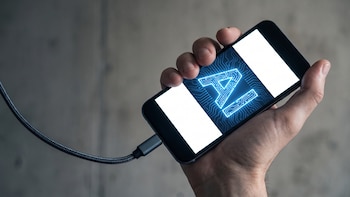 Por qué no deberías usar a la Inteligencia Artificial como psicólogo, según la UNAM