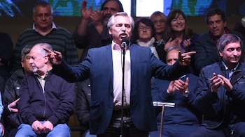 Alberto Fernández brindó el último