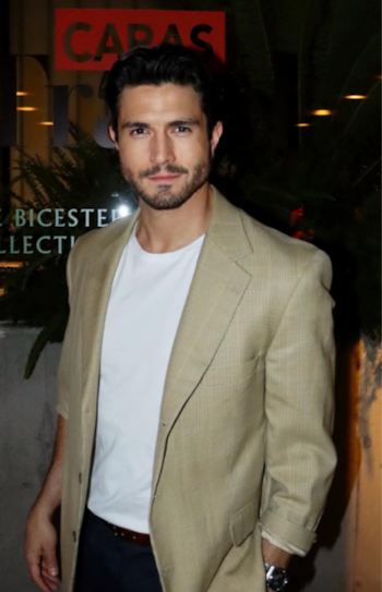El actor Chris Pazcal se perfila para realizar la interpretación de Enrique Peña Nieto en la bioserie de Angélica Rivera.
