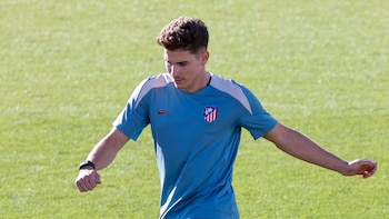 Los precedentes que avisan a Julián Álvarez antes de fichar por el FC Barcelona: los espejos de Arda Turan, João Félix y Griezmann