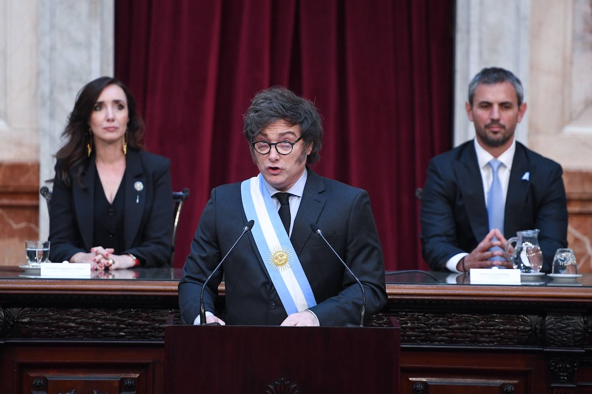 AFEFEIMSNVEJTLR3VKF2E6GIRE