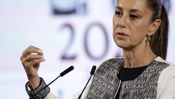 La presidenta de México dialoga