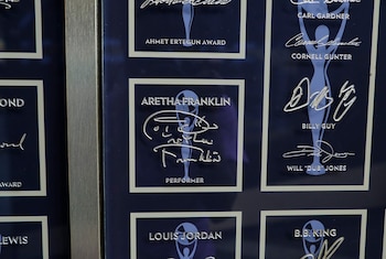 La firma de Aretha en