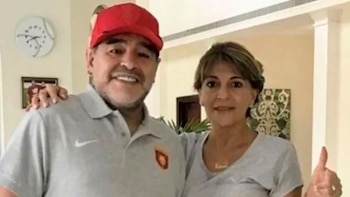 Diego Maradona y Gabriela Caamaño